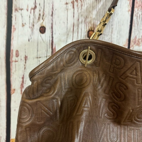 Louis Vuitton Paris Souple Whisper PM Chocolate Embossed leather bag limited - Picture 11 of 16